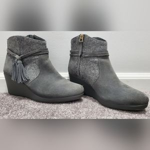 CROCS Leigh Slate Grey Ankle Boots 8